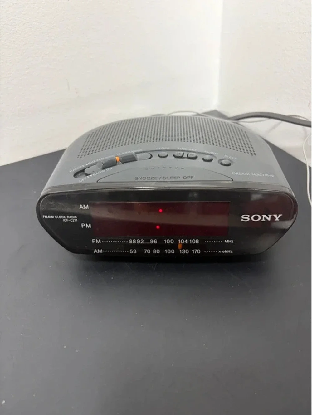 Vintage Sony Dream Machine AM/FM Alarm Clock Radio